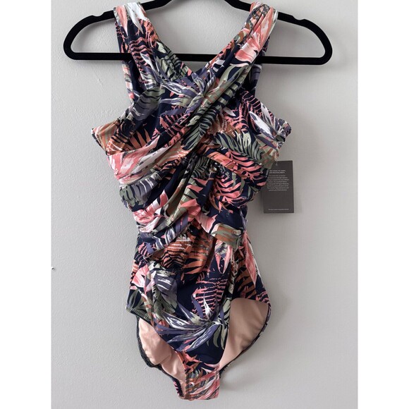 NWT Garnet Hill Tropical Floral‎ Ruched-Front One-Piece Swimsuit Size 2 - Picture 1 of 10